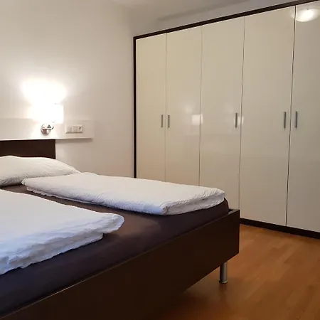 Schauer Guest house
