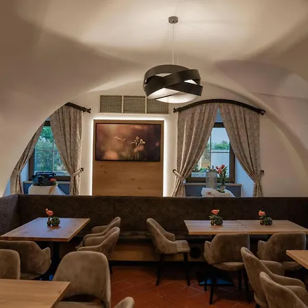 Schauer Pensionat Waldhausen im Strudengau