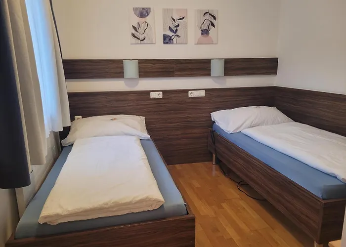 Schauer 3* Waldhausen im Strudengau